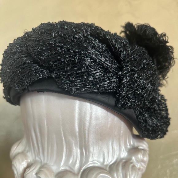 WINSOME 1950s\' BLACK STRAW & LACE HAT WITH BLACK OSTRICH FEATHERS main image 10
